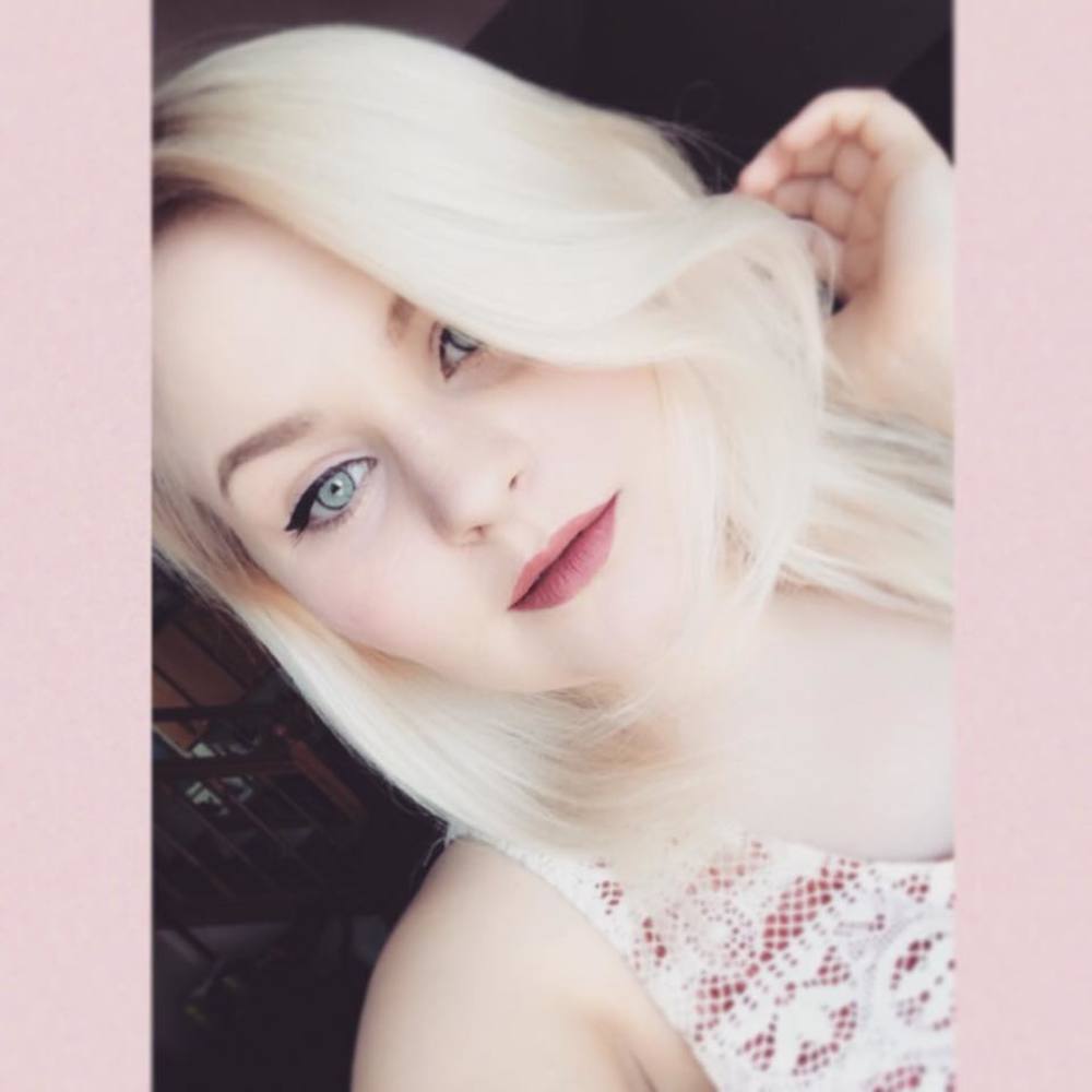 Meet your Posher, Sienna